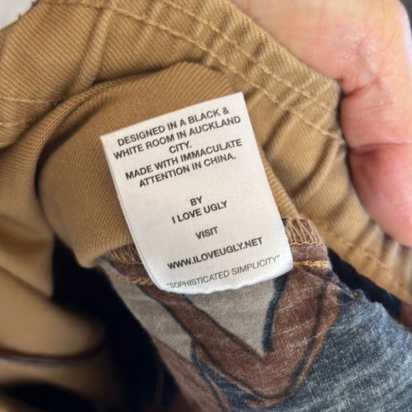 I Love Ugly cream tan  Denim Joggers Cuff Zippers lined size small - Picture 10 of 12